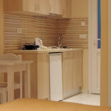 New Mazis Apartment *